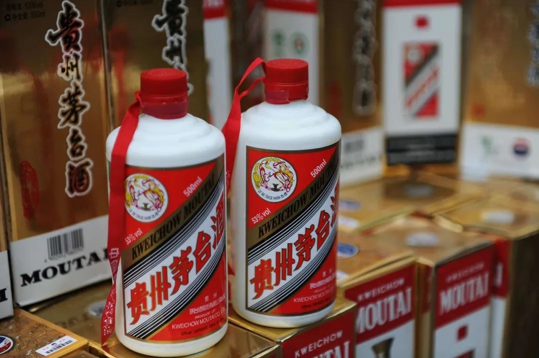 杠杆上的茅台酒 酒类经营的挑战与变革